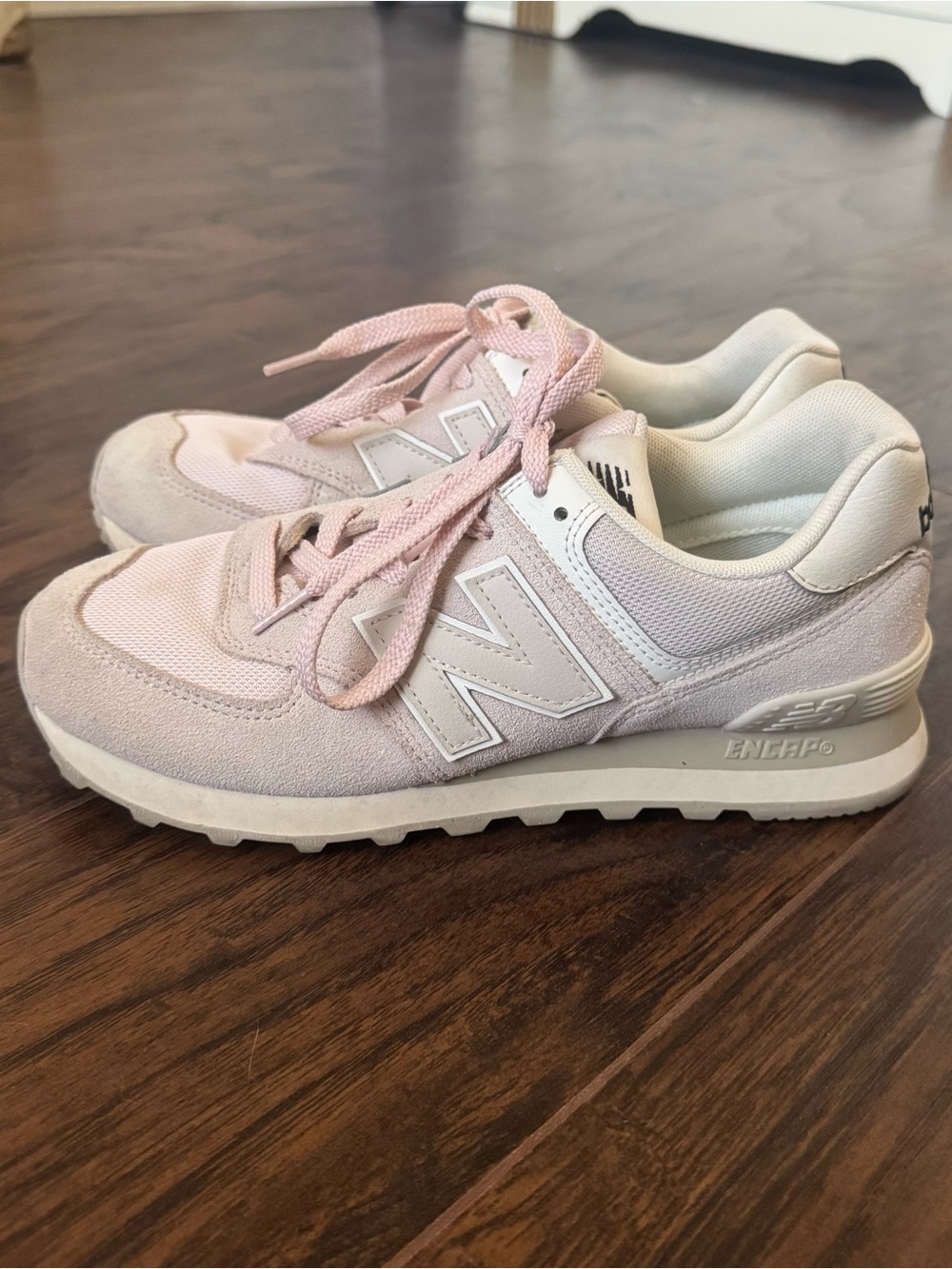 NEW BALANCE 574 Size 8 Baby Pink Suede Athletic Sneakers